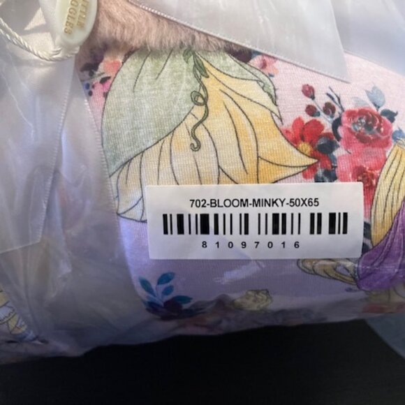 NWT Little Snuggles Princess Blooms Bamboo Minky Lush Blanket - size 50 x 65 - Picture 4 of 4